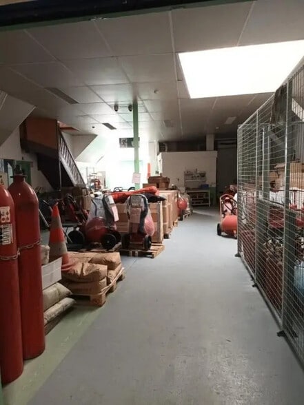 Flex in Le Havre for lease - Interior Photo - Image 1 of 1