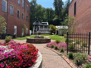 553 W Main St, Sylva, NC for lease Interior Photo- Image 1 of 24