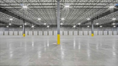 172 Interamerica Blvd, Laredo, TX for lease Interior Photo- Image 2 of 3