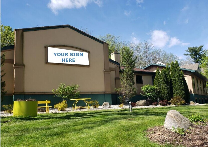 5201 Old Middleton Rd, Madison, WI 53705