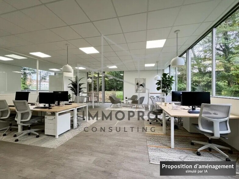 Office in Saint-Martin-du-Vivier for lease - Interior Photo - Image 1 of 6