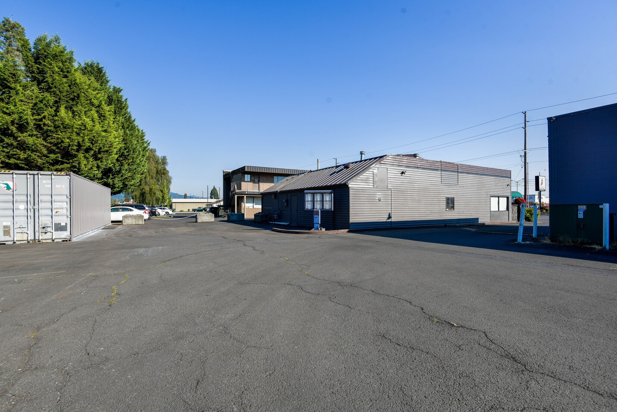 1304 Ocean Beach Hwy, Longview, WA 98632 Hannah's Salon