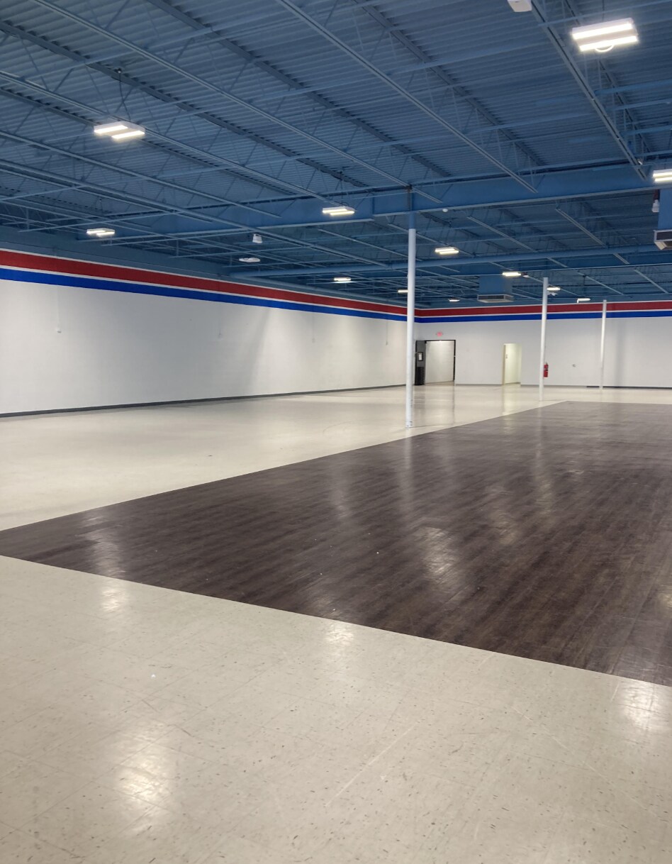 2233 Missouri Blvd, Jefferson City, MO for lease Interior Photo- Image 1 of 2