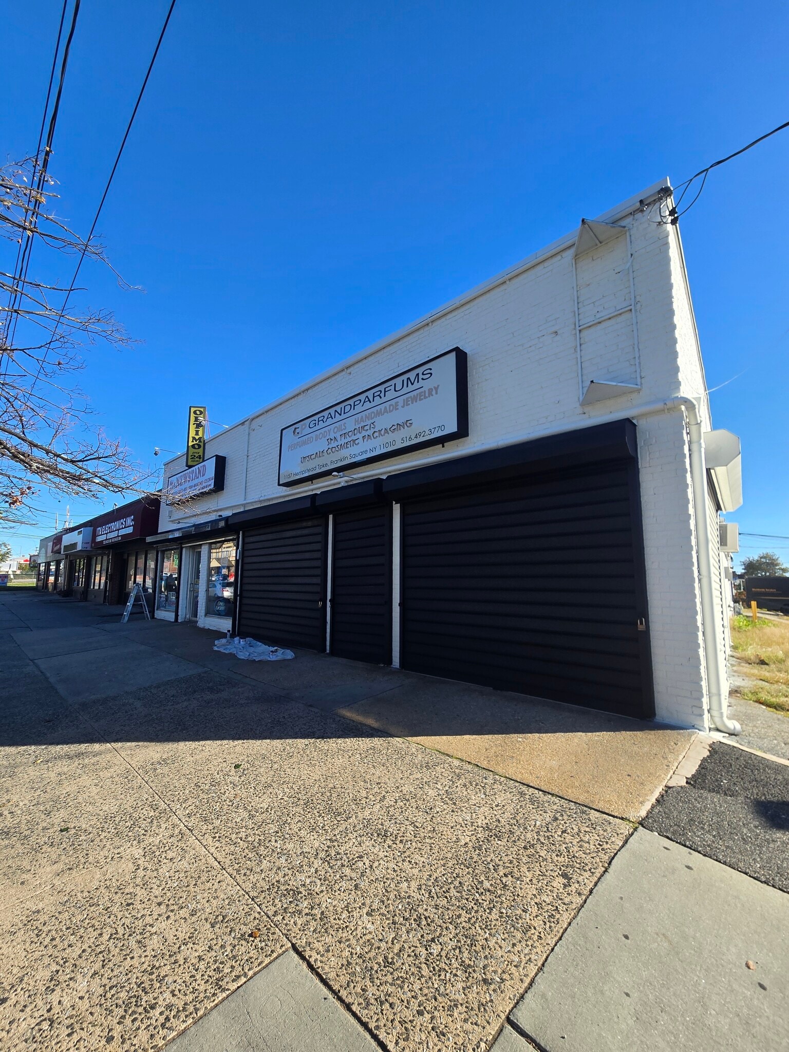 1155-1157 Hempstead Tpke, Franklin Square, NY for lease Building Photo- Image 1 of 3