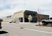Single Tenant Freestanding Retail - Warehouse