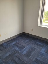 20 Commercial Dr, Dracut, MA for lease Building Photo- Image 2 of 4