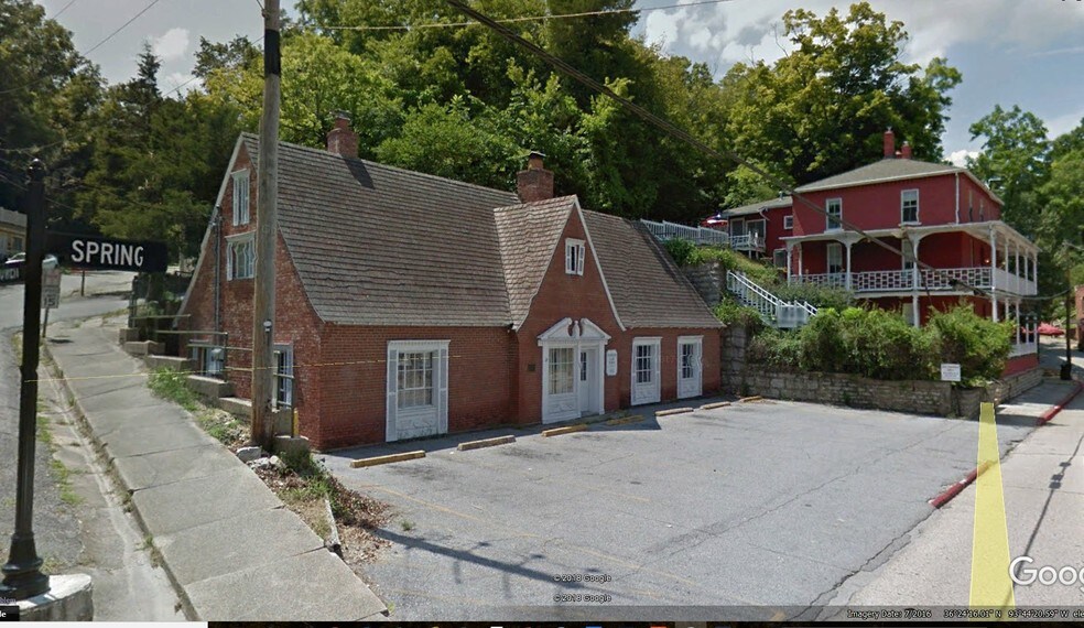 104 Spring St, Eureka Springs, AR for sale - Other - Image 1 of 1