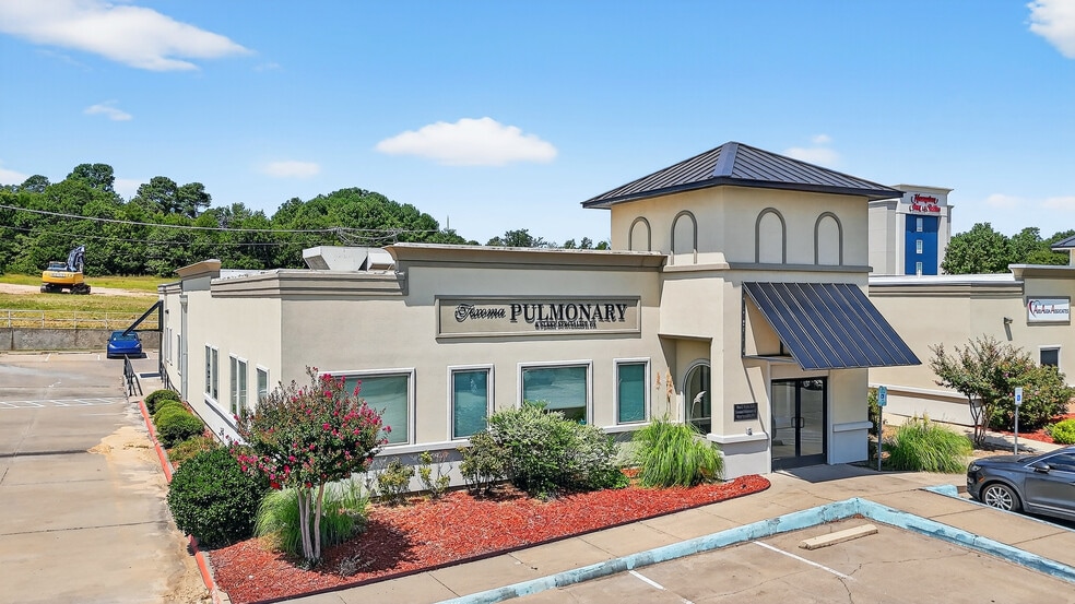 101 S US Highway 75, Denison, TX for lease - Building Photo - Image 2 of 7