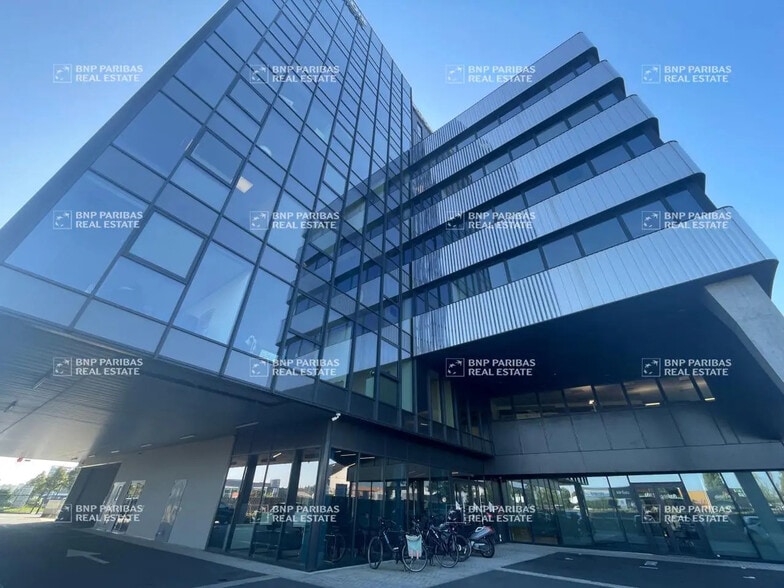 Office in Saint-Herblain for lease - Building Photo - Image 2 of 9