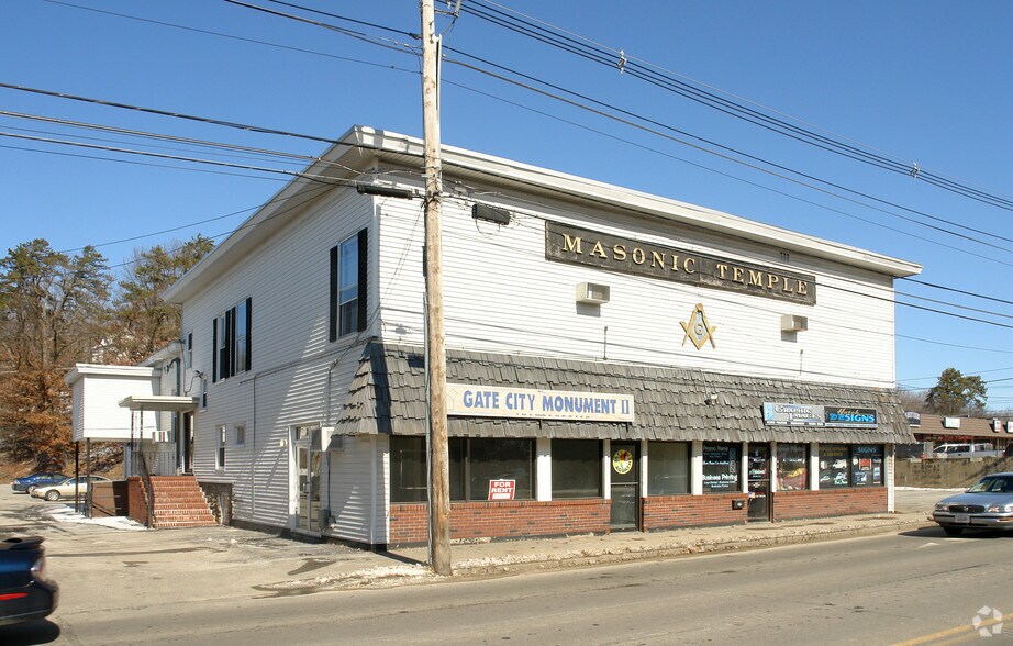 106 Main St, Salem, NH for lease - Primary Photo - Image 1 of 3