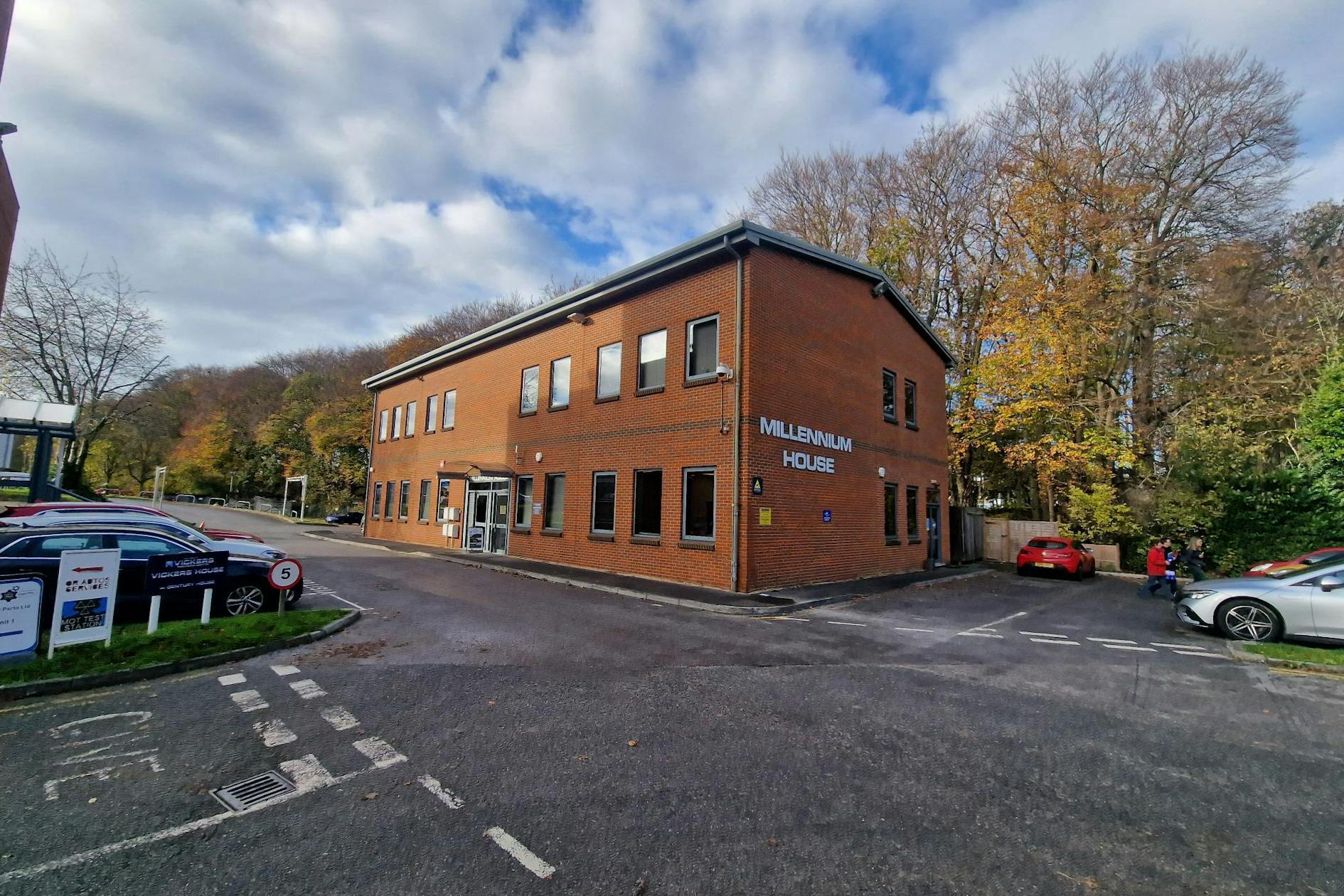 Priestley Rd, Basingstoke for lease Building Photo- Image 1 of 3