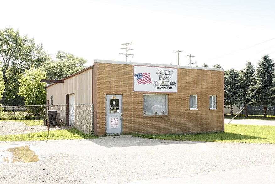 1029 S Chestnut St Owosso Mi 48867 Loopnet Com