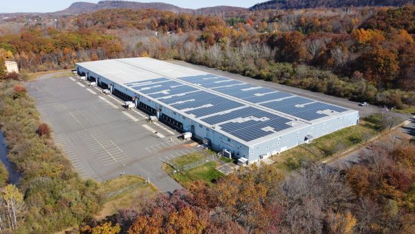 160 Corporate Ct, Meriden, CT for lease - Building Photo - Image 1 of 4