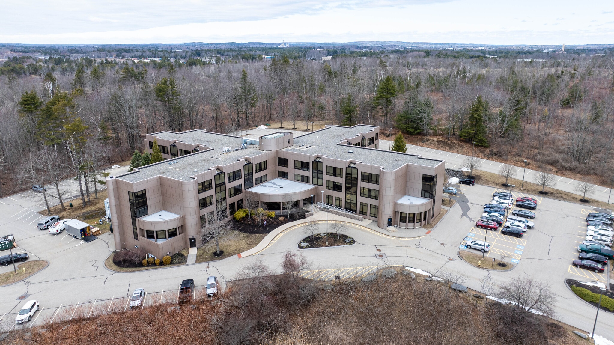 175 Running Hill Rd, South Portland, ME for lease Building Photo- Image 1 of 9