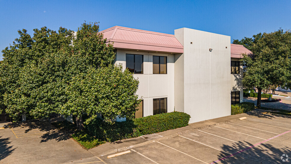 1947 K Ave, Plano, TX for sale - Primary Photo - Image 1 of 1