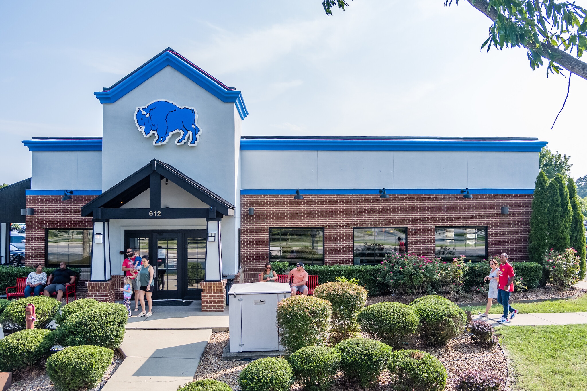 612 Grassfield Pky, Chesapeake, VA for lease Building Photo- Image 1 of 5