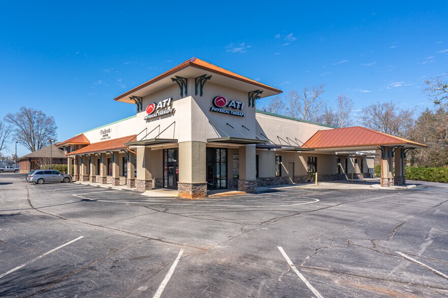 36 S Main St, Travelers Rest, SC for sale - Building Photo - Image 1 of 1