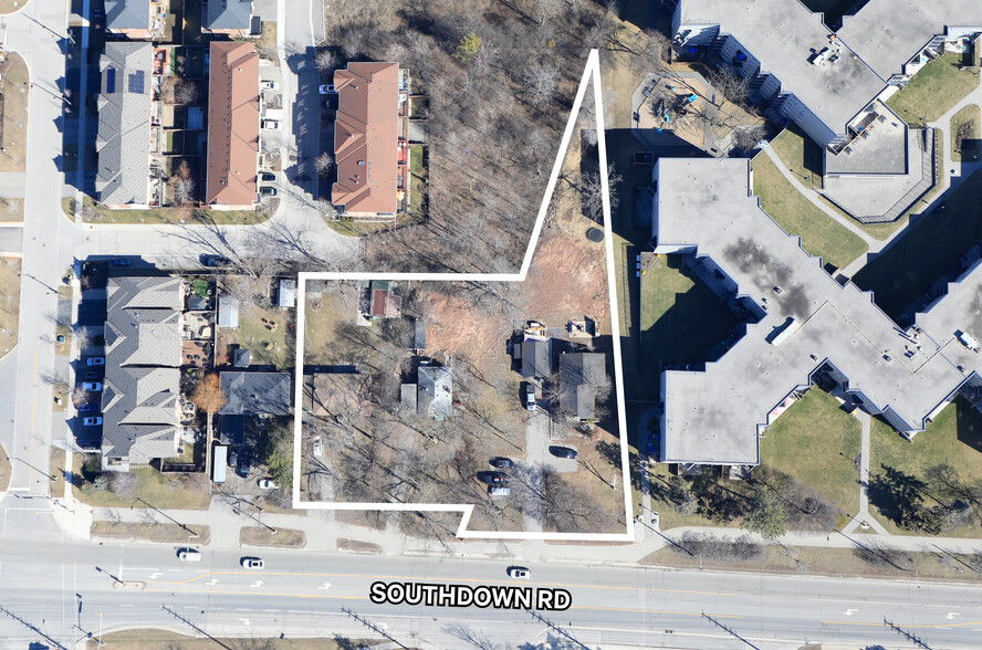 913 Southdown Rd, Mississauga, ON for sale - Primary Photo - Image 1 of 2