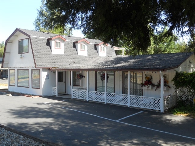 49700 Road 426, Oakhurst, CA for sale - Primary Photo - Image 1 of 1