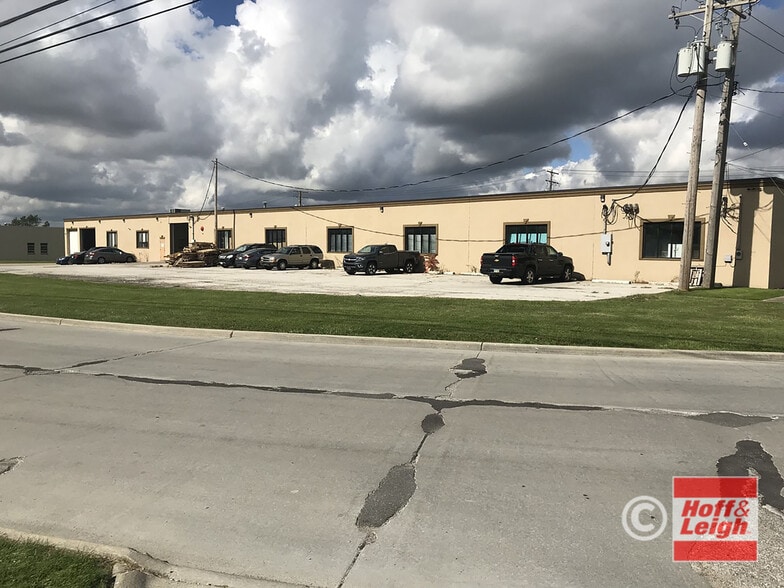 14501 Industrial Ave, Maple Heights, OH for lease - Building Photo - Image 2 of 28