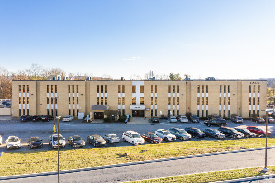 1259 S Cedar Crest Blvd, Allentown, PA for lease - Building Photo - Image 1 of 13