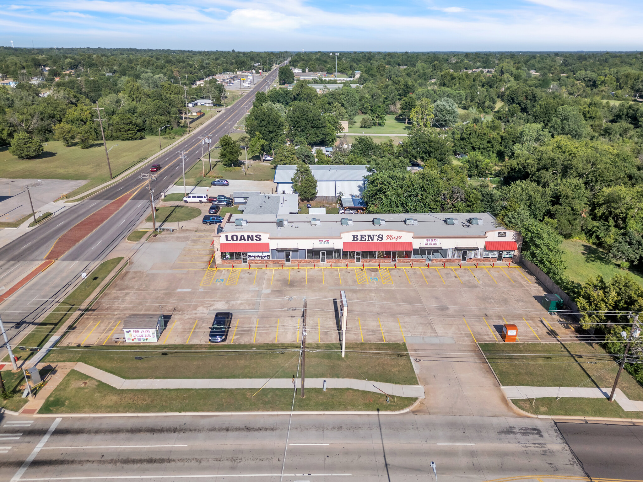 1020-1048 N Douglas Blvd, Oklahoma City, OK for lease Building Photo- Image 1 of 23