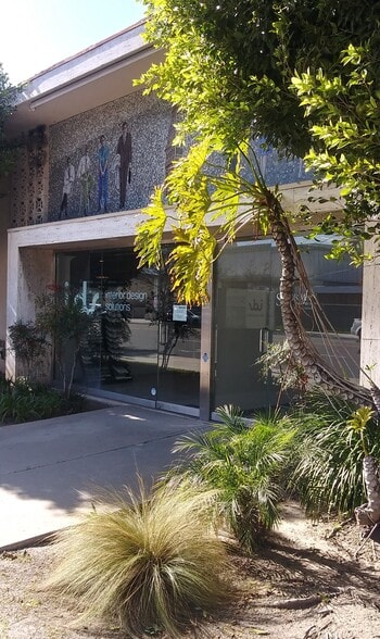 3647-3649 Atlantic Ave, Long Beach, CA for lease - Building Photo - Image 2 of 5