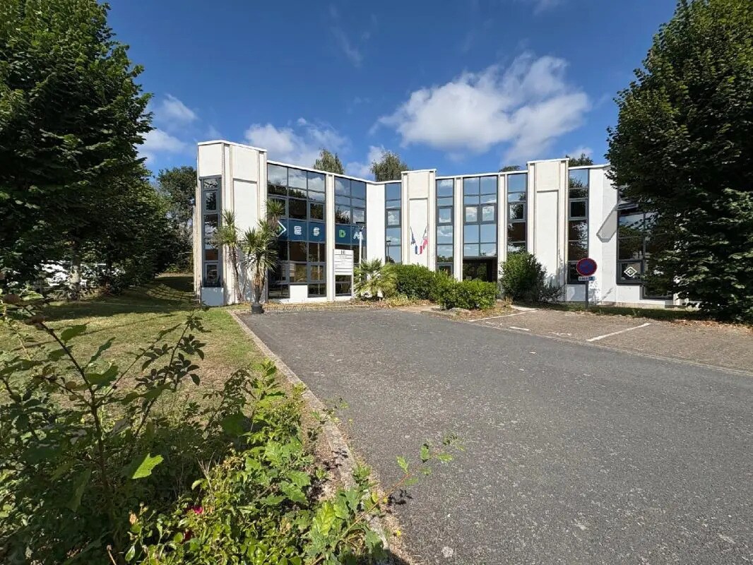 Office in Nantes for lease Building Photo- Image 1 of 8