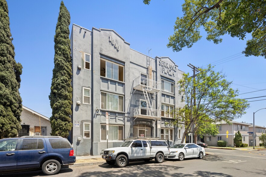 1000 N Serrano Ave, Los Angeles, CA for sale - Building Photo - Image 2 of 7