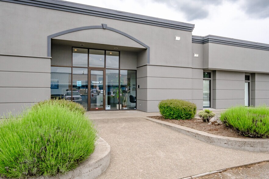 35113515 Pacific Blvd SW, Albany, OR 97321 Birchfield Business Center