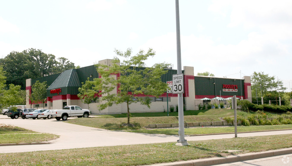 5441 High Crossing Blvd, Madison, WI for sale - Primary Photo - Image 1 of 1