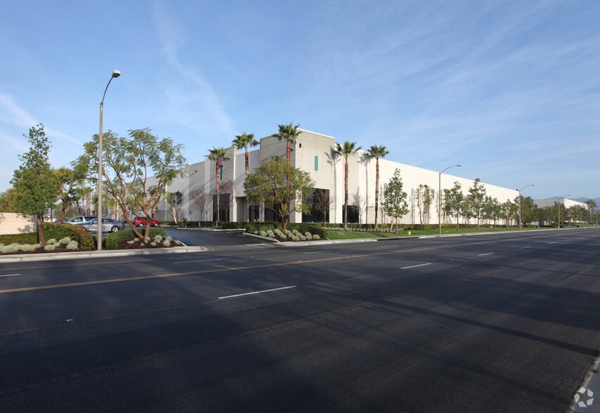168-188 Brea Canyon Rd, City Of Industry, CA for lease - Building Photo - Image 1 of 6