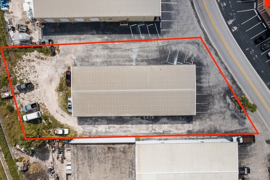 1620 Cypress Dr, Jupiter, FL for sale - Building Photo - Image 2 of 18