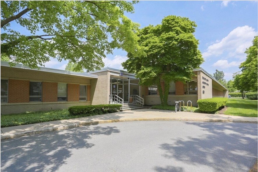 630 Janet Ave, Lancaster, PA for sale Primary Photo- Image 1 of 1