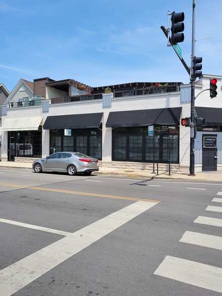 1970 W Montrose Ave, Chicago, IL for lease - Building Photo - Image 3 of 4