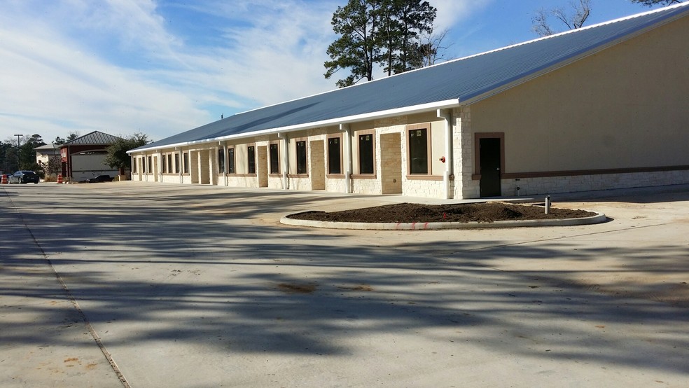 2174 N FM 3083 W Rd, Conroe, TX for lease - Building Photo - Image 2 of 42