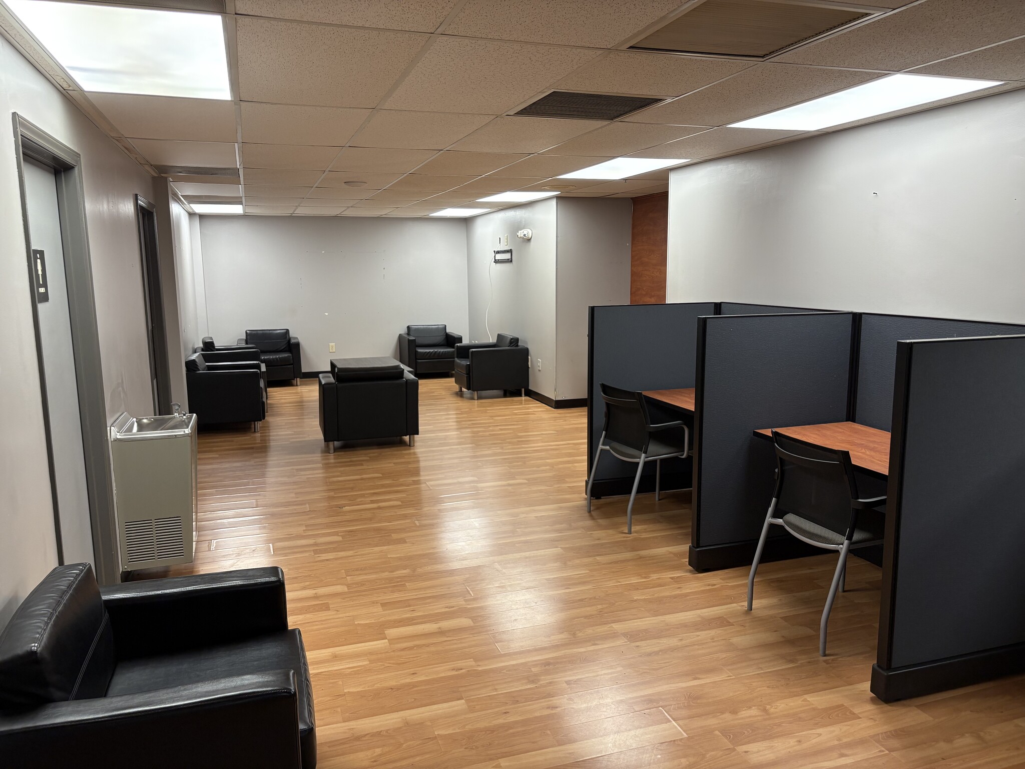 259 S Churton St, Hillsborough, NC for sale Interior Photo- Image 1 of 8