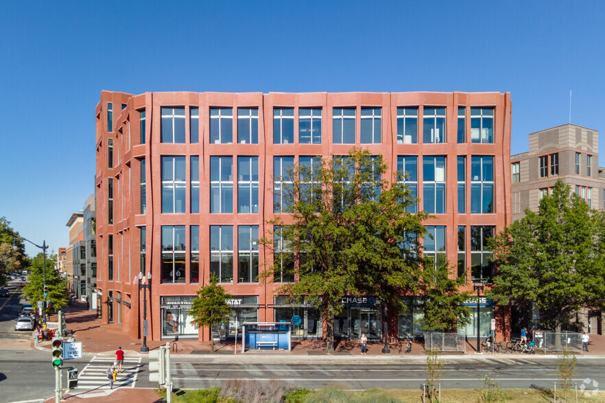 700 Pennsylvania Ave SE, Washington, DC for lease - Building Photo - Image 3 of 12