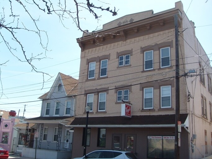 1322 E 4th St, Bethlehem, PA for sale Primary Photo- Image 1 of 1