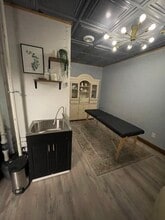 22 Interstate Dr, Somersworth, NH for lease Interior Photo- Image 1 of 3