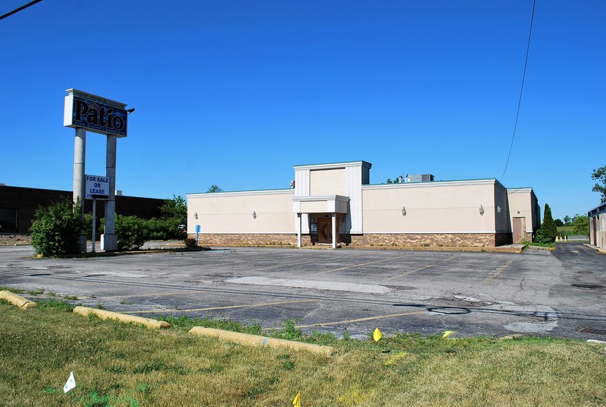 7706 Broadway, Merrillville, IN for sale - Building Photo - Image 1 of 1