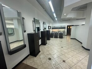 1930 Highway 6, Sugar Land, TX for lease Interior Photo- Image 2 of 7