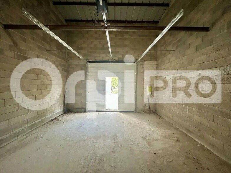 Flex in Saint-Chéron for sale - Building Photo - Image 3 of 6