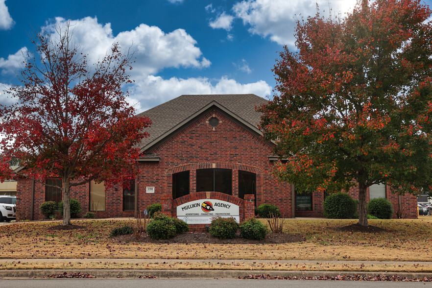 1391 Plaza Pl, Springdale, AR for lease - Building Photo - Image 1 of 29