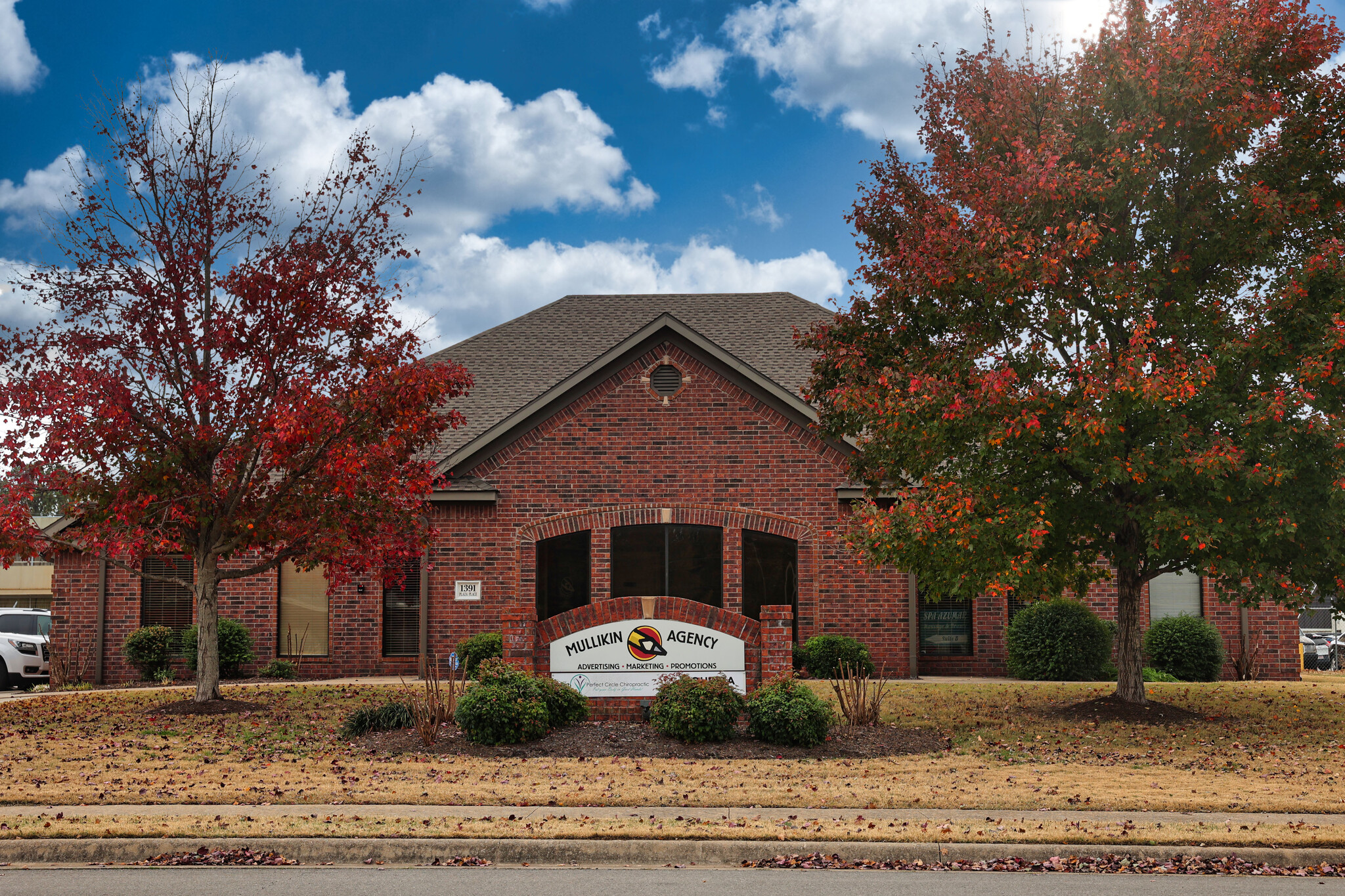 1391 Plaza Pl, Springdale, AR for lease Building Photo- Image 1 of 30