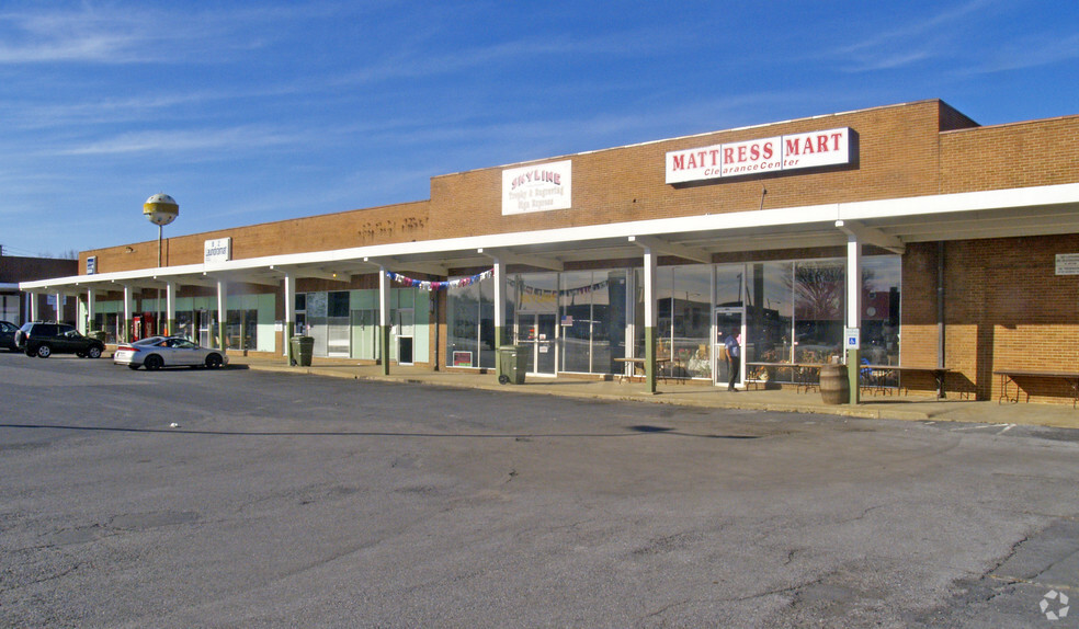 141 E Broad St, Waynesboro, VA for lease - Primary Photo - Image 1 of 1