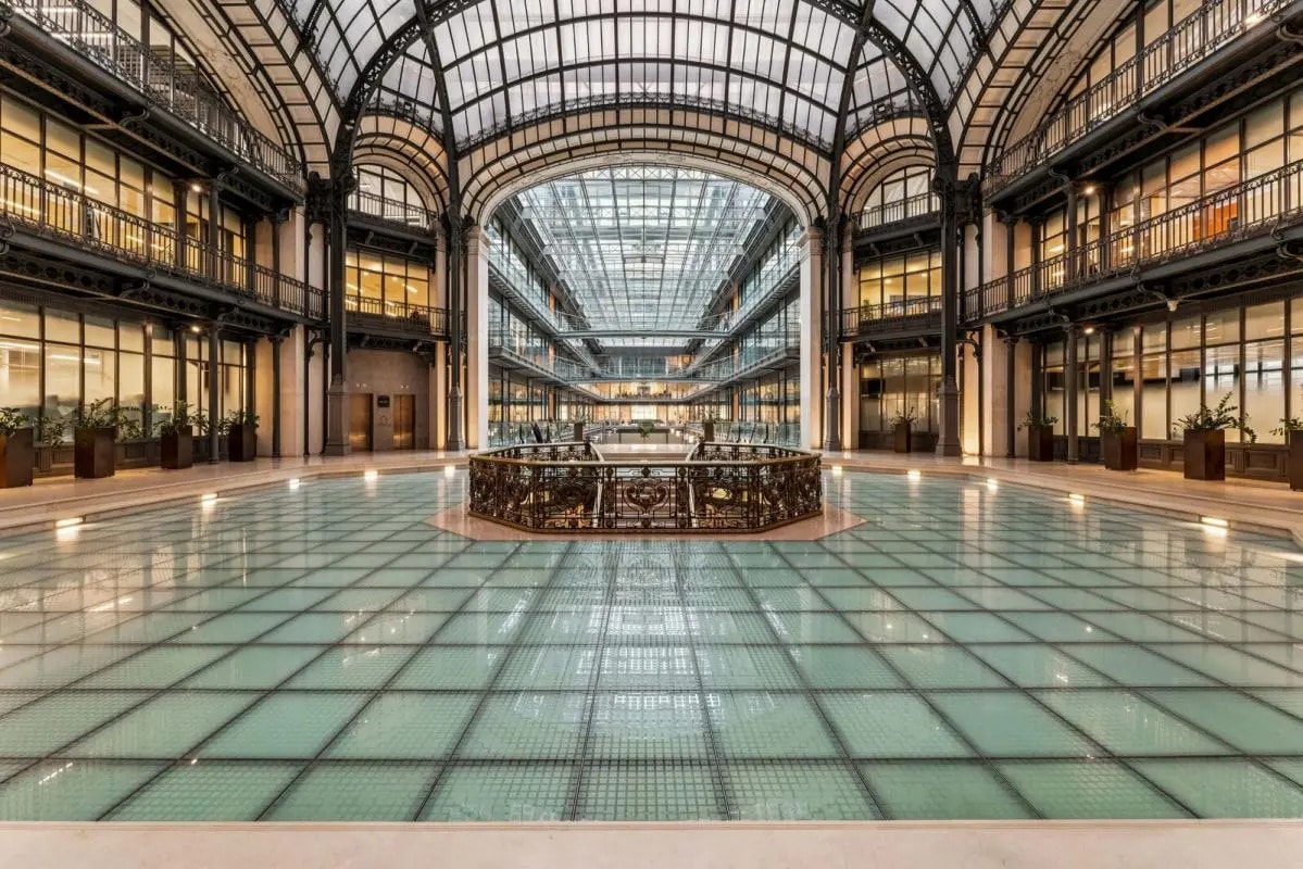 16-18 Rue Du Quatre Septembre, Paris for lease Lobby- Image 1 of 15