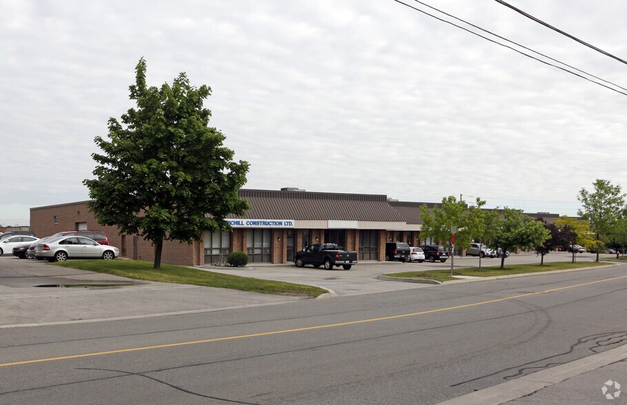 5035 Timberlea Blvd, Mississauga, ON for lease - Primary Photo - Image 1 of 2
