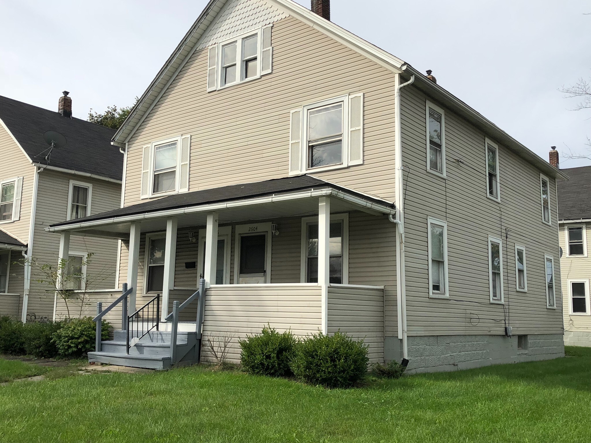 2604 Broadway, Lorain, OH for sale Primary Photo- Image 1 of 1