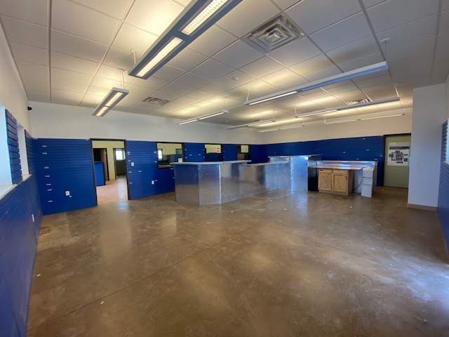 3183 Highway 22 N, Dickinson, ND for sale - Interior Photo - Image 3 of 17